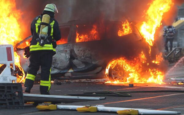 Protestas frente a la nueva sede del BCE en Fráncfort - Sputnik Mundo