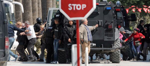 Operación especial al lado del Museo Nacional de Túnez - Sputnik Mundo
