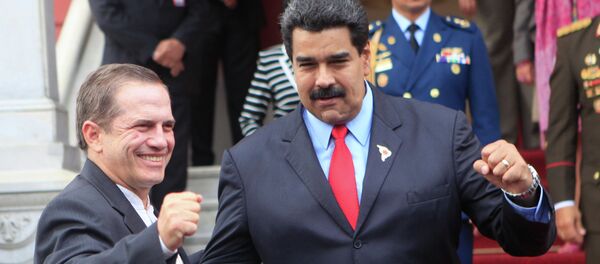 Ministro de Exteriores de Ecuador, Ricardo Patiño y presidente de Venezuela, Nicolás Maduro - Sputnik Mundo