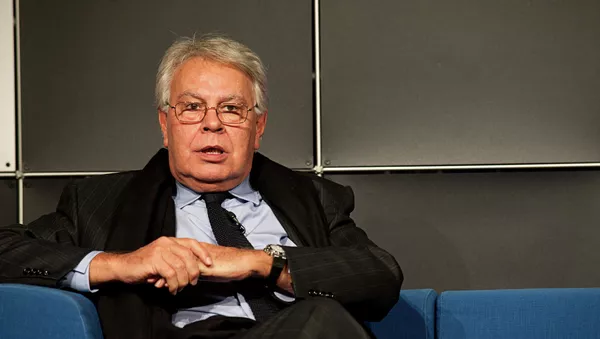 Felipe González auf dem Blauen Sofa - Sputnik Mundo