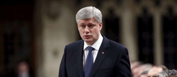 Canada's Prime Minister Stephen Harper outlines his government's plans to expand its military mission against Islamic State Canada's Prime Minister Stephen Harper outlines his government's plans to expand its military mission against Islamic State - Sputnik Mundo