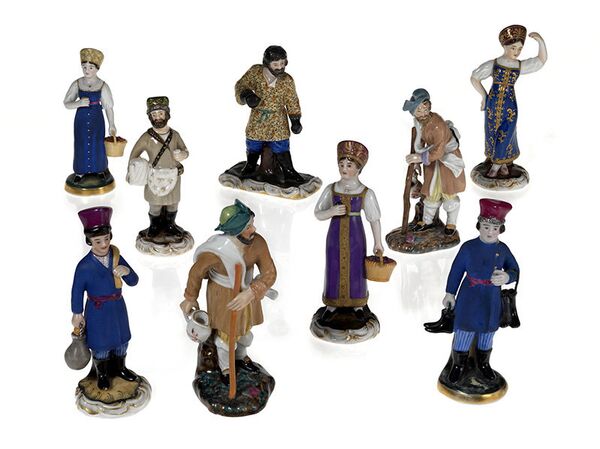 Figuras de porcelana rusas en la galería londinense de MacDougall´s - Sputnik Mundo