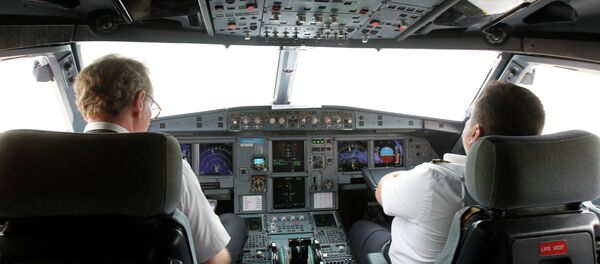 Interior de un avión (imagen referencial) - Sputnik Mundo