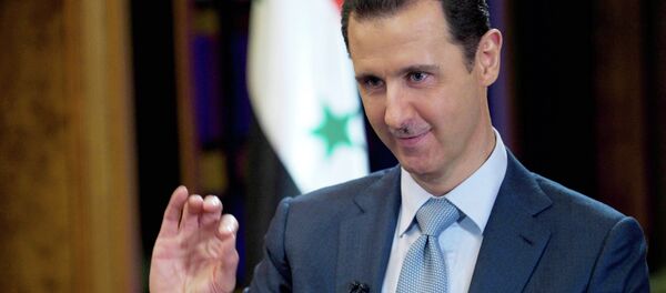 In this photo released on Tuesday, Feb. 10, 2015 by the Syrian official news agency SANA, Syrian President Bashar Assad gestures during an interview with the BBC, in Damascus, Syria. In this photo released on Tuesday, Feb. 10, 2015 by the Syrian official news agency SANA, Syrian President Bashar Assad gestures during an interview with the BBC, in Damascus, Syria. - Sputnik Mundo