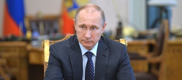 Президент РФ В.Путин провел совещание с постоянными членами Совета Безопасности РФ - Sputnik Mundo