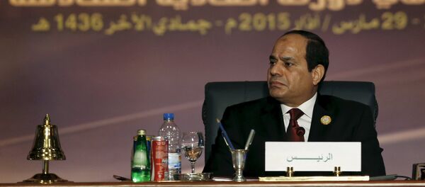 Egyptian President Abdel Fattah al-Sisi attends the opening meeting of the Arab Summit in Sharm el-Sheikh, in the South Sinai governorate, south of Cairo, March 28, 2015. Egyptian President Abdel Fattah al-Sisi attends the opening meeting of the Arab Summit in Sharm el-Sheikh, in the South Sinai governorate, south of Cairo, March 28, 2015. - Sputnik Mundo