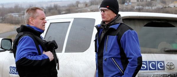 Representantes de la OSCE en Donbás Representantes de la OSCE en Donbás - Sputnik Mundo