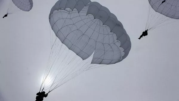 Paracaidistas de las FFAA de Rusia (Archivo) - Sputnik Mundo