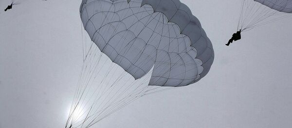 Прохождение службы солдатами-срочниками в воинской части 65 385 города Иваново в Костромской области Прохождение службы солдатами-срочниками в воинской части 65 385 города Иваново в Костромской области - Sputnik Mundo