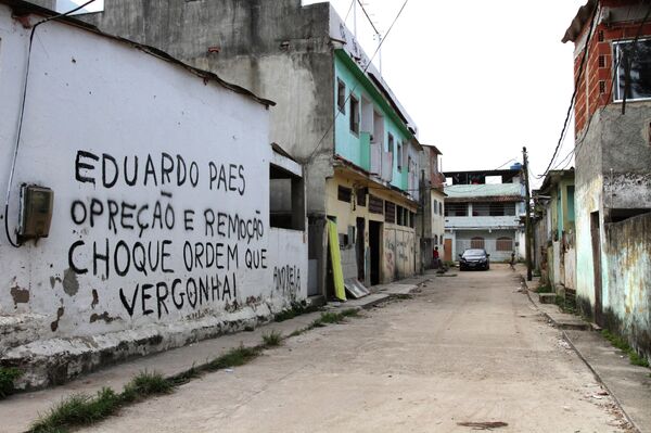 Pintadas contra el alcalde y el Ayuntamiento de Río de Janeiro - Sputnik Mundo