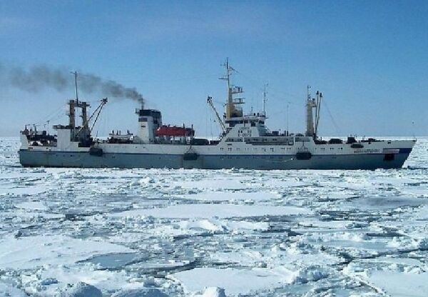 Pesquero ruso Dalni Vostok - Sputnik Mundo