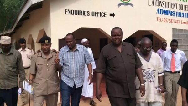 Al menos ocho muertos y 30 heridos en un ataque contra una universidad en Kenia Al menos ocho muertos y 30 heridos en un ataque contra una universidad en Kenia - Sputnik Mundo