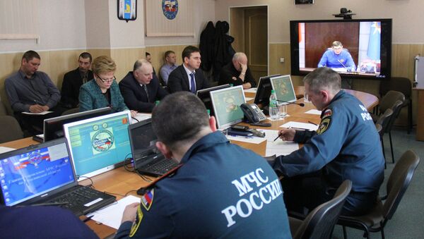 Rescatistas rusos buscan a las víctimas del naufragio de pesquero - Sputnik Mundo