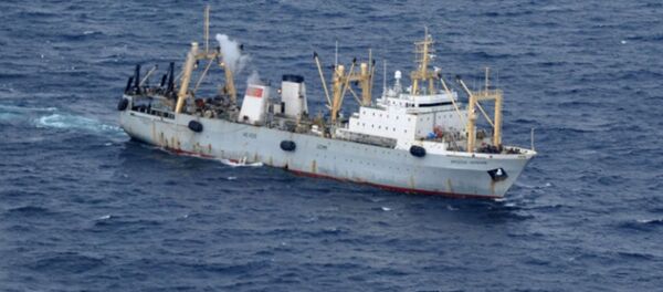 Operación de rescate en la zona del naufragio del pesquero ruso en el mar de Ojotsk - Sputnik Mundo