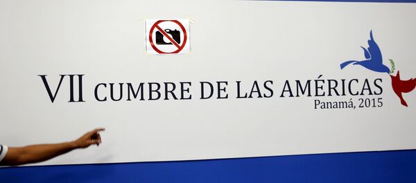 Micrófono para VII Cumbre de las Américas - Sputnik Mundo