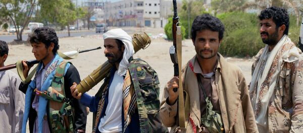 Rebeldes hutíes en Adén - Sputnik Mundo