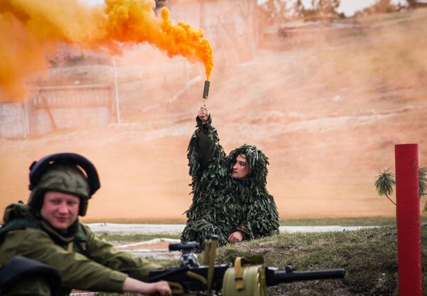 Ejercicios de las Tropas del Interior de Rusia - Sputnik Mundo