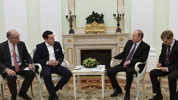 Alexis Tsipras y Vladímir Putin en la reunión en Moscú - Sputnik Mundo