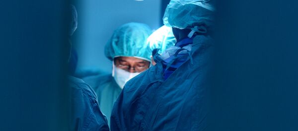 Crecen las donaciones de órganos en China tras prohibir recurrir a los presos ejecutados - Sputnik Mundo