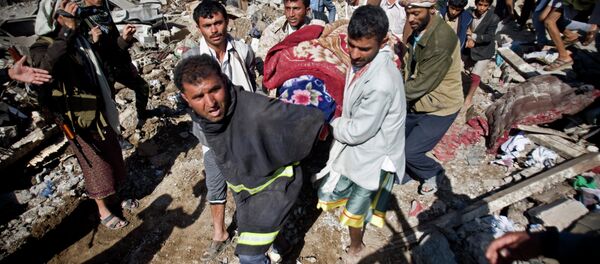 El ayatolá Jamenei tacha de genocidio los bombardeos árabes a Yemen El ayatolá Jamenei tacha de genocidio los bombardeos árabes a Yemen - Sputnik Mundo