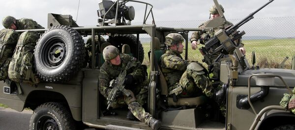 Soldados checos participan en los ejercicios conjuntas de la OTAN Noble Jump - Sputnik Mundo