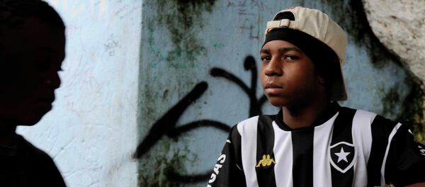 Jóvenes brasileños - Sputnik Mundo