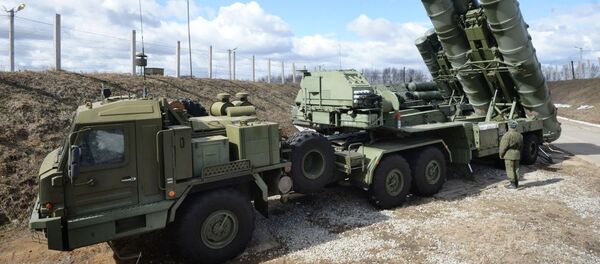 Sistemas de misiles antiaéreos S-400 Triumf Sistemas de misiles antiaéreos S-400 Triumf - Sputnik Mundo