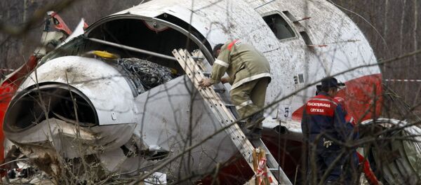 Los escombros del avión del presidente Lech Kaczynski - Sputnik Mundo