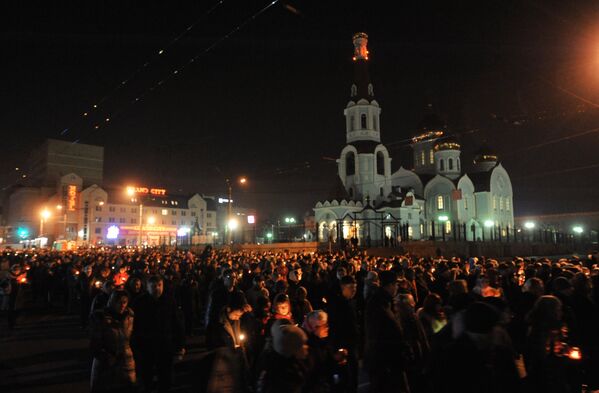 Los cristianos ortodoxos celebran la preclara fiesta de la Pascua - Sputnik Mundo