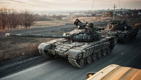 Tanque de milicianos de Donbás - Sputnik Mundo