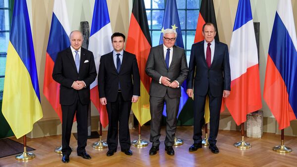 Ministro de Exteriores de Francia Laurent Fabius, ministro de Exteriores de Ucrania Pavló Klimkin, ministro de Exteriores de Alemania Frank-Walter Steinmeier y ministro de Exteriores de Rusia Serguéi Lavrov - Sputnik Mundo