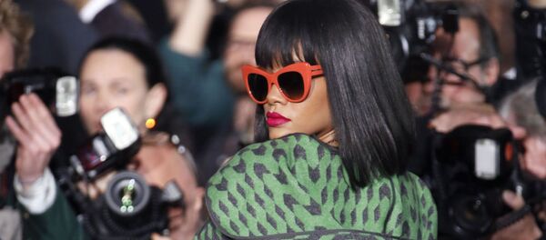 La cantante Rihanna - Sputnik Mundo