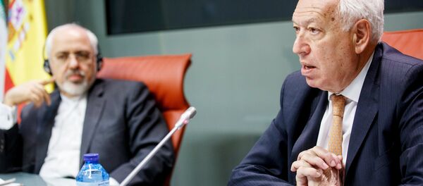 Ministro de Asuntos Exteriores de Irán, Mohammad Javad Zarif, y su homólogo español, José Maria García-Margallo Ministro de Asuntos Exteriores de Irán, Mohammad Javad Zarif, y su homólogo español, José Maria García-Margallo - Sputnik Mundo