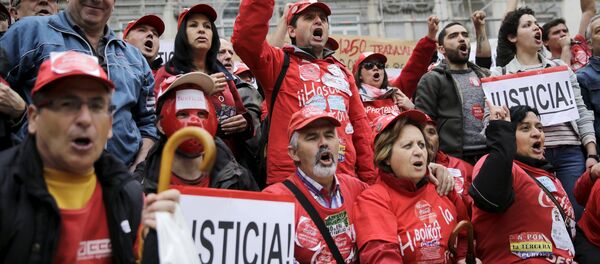 Trabajadores de la empresa de bebidas Coca-Cola - Sputnik Mundo