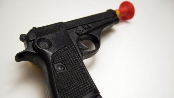 Rusia quiere vetar armas de juguete Rusia quiere vetar armas de juguete - Sputnik Mundo