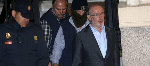 Rodrigo Rato (R), former People's Party minister and former managing director of the International Monetary Fund - Sputnik Mundo