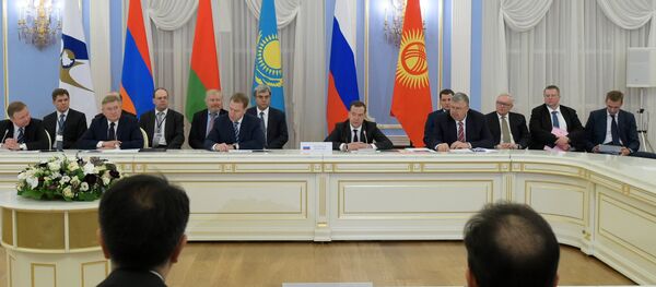 Una reunión de la UEE - Sputnik Mundo