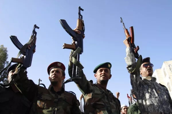 Protestas en Saná contra la resolución de la ONU sobre Yemen Protestas en Saná contra la resolución de la ONU sobre Yemen - Sputnik Mundo