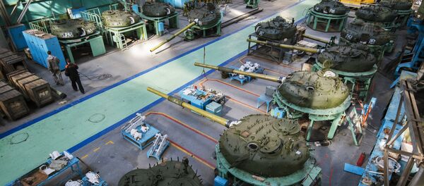 Taller de montaje de tanques T-72 - Sputnik Mundo