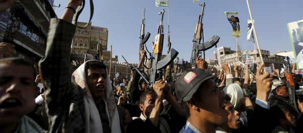 Rebeldes hutíes en Yemen - Sputnik Mundo