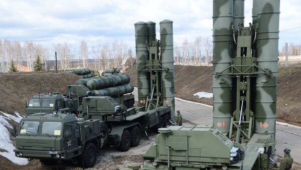 Sistemas de misiles antiaéreos S-400 Triumf - Sputnik Mundo