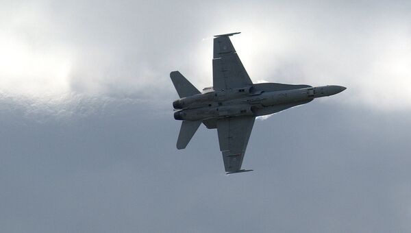 F-18 - Sputnik Mundo