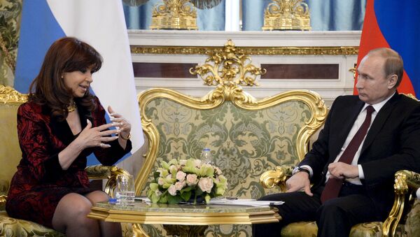 Cristina Kirchner, presidente de Argentina y Vladímir Putin, presidente de Rusia - Sputnik Mundo