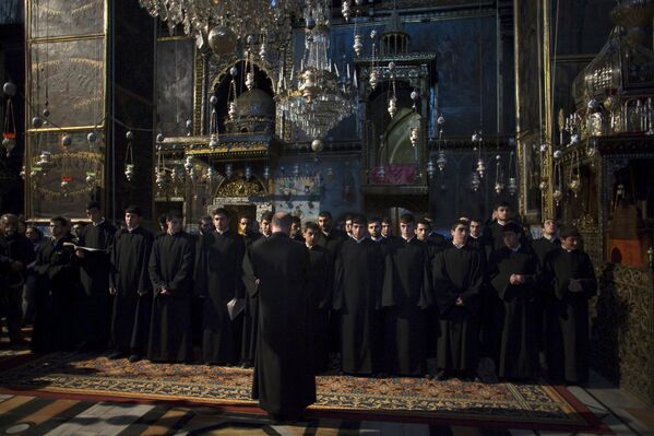 Velas en memoria de las víctimas del genocidio armenio - Sputnik Mundo