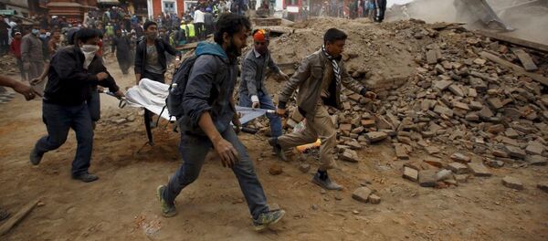 Ciudad destruida: Katmandú tras el terremoto Ciudad destruida: Katmandú tras el terremoto - Sputnik Mundo