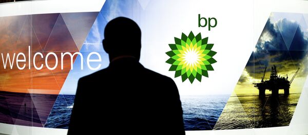 Посетитель на Мировой нефтяной выставке в МВЦ Крокус Экспо. - Sputnik Mundo