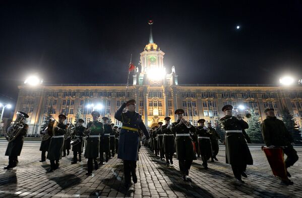 Ciudades de Rusia ensayan el Desfile de la Victoria - Sputnik Mundo