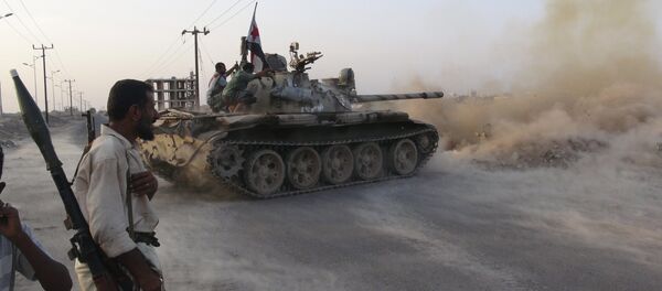 Combatientes del movimiento de resistencia yemení - Sputnik Mundo