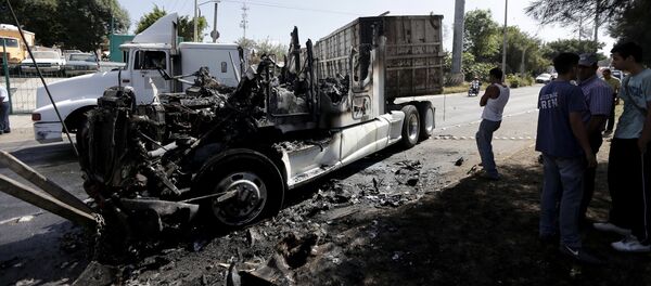 Bloqueos de autopistas alrededor de Guadalajara - Sputnik Mundo