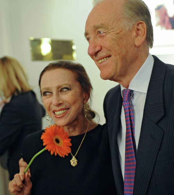 La bailarina Maya Plisétskaya y su marido compositor Rodión Schedrín en la celebración del 15 aniversario del Premio Nacional de Teatro Máscara de Oro en Moscú - Sputnik Mundo